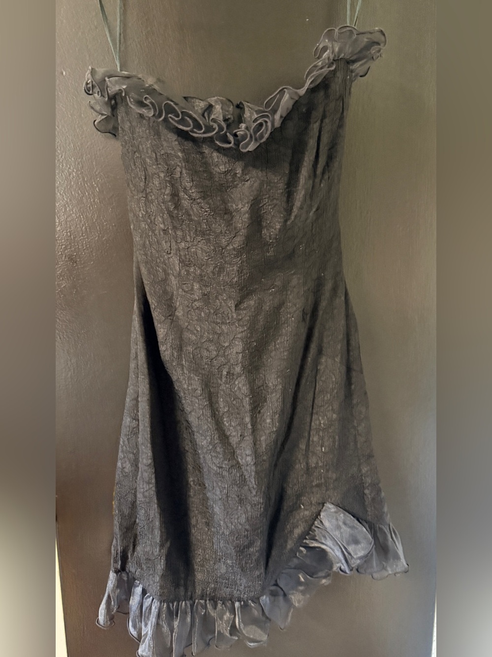 Rimini vintage strapless mini dress with ruffle on the chest and hem